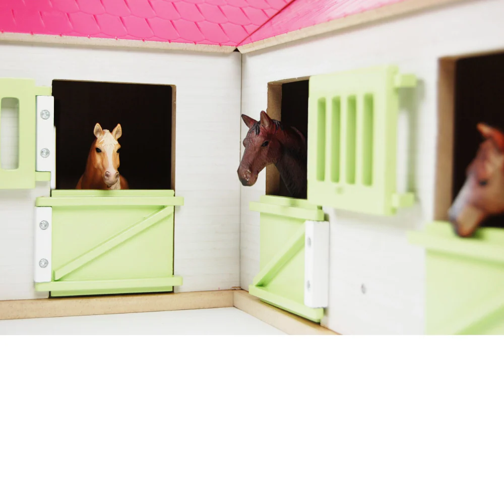 1:24 Horse Stable, Storage Boxes & Wash Box - Image 2