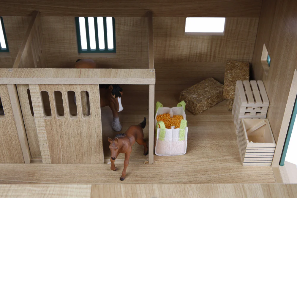 1:24 Large Horse Stable - Image 9