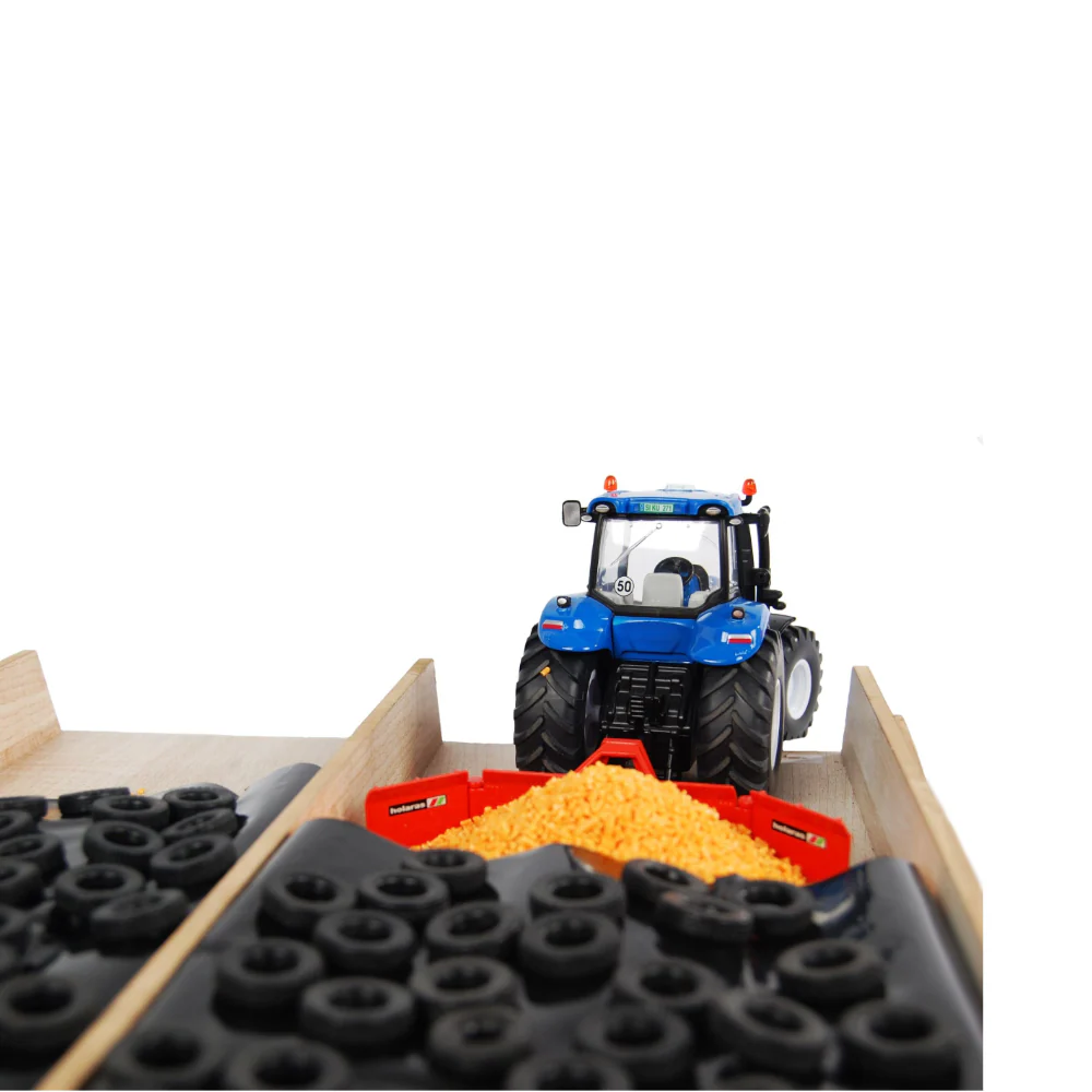 1:32 Silo Cover & 50 Tyres - Image 2