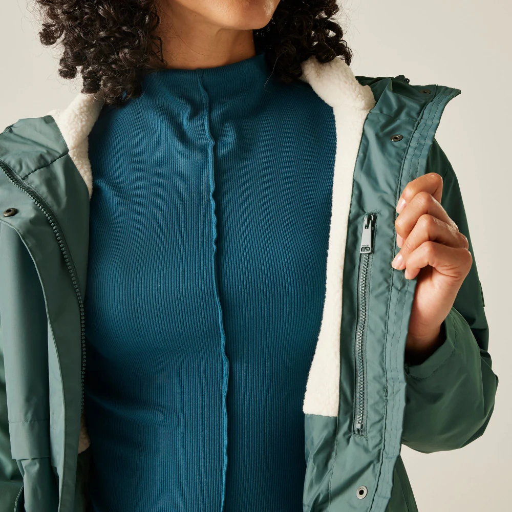 Brielly Regatta Women's Waterproof Jacket - Image 8