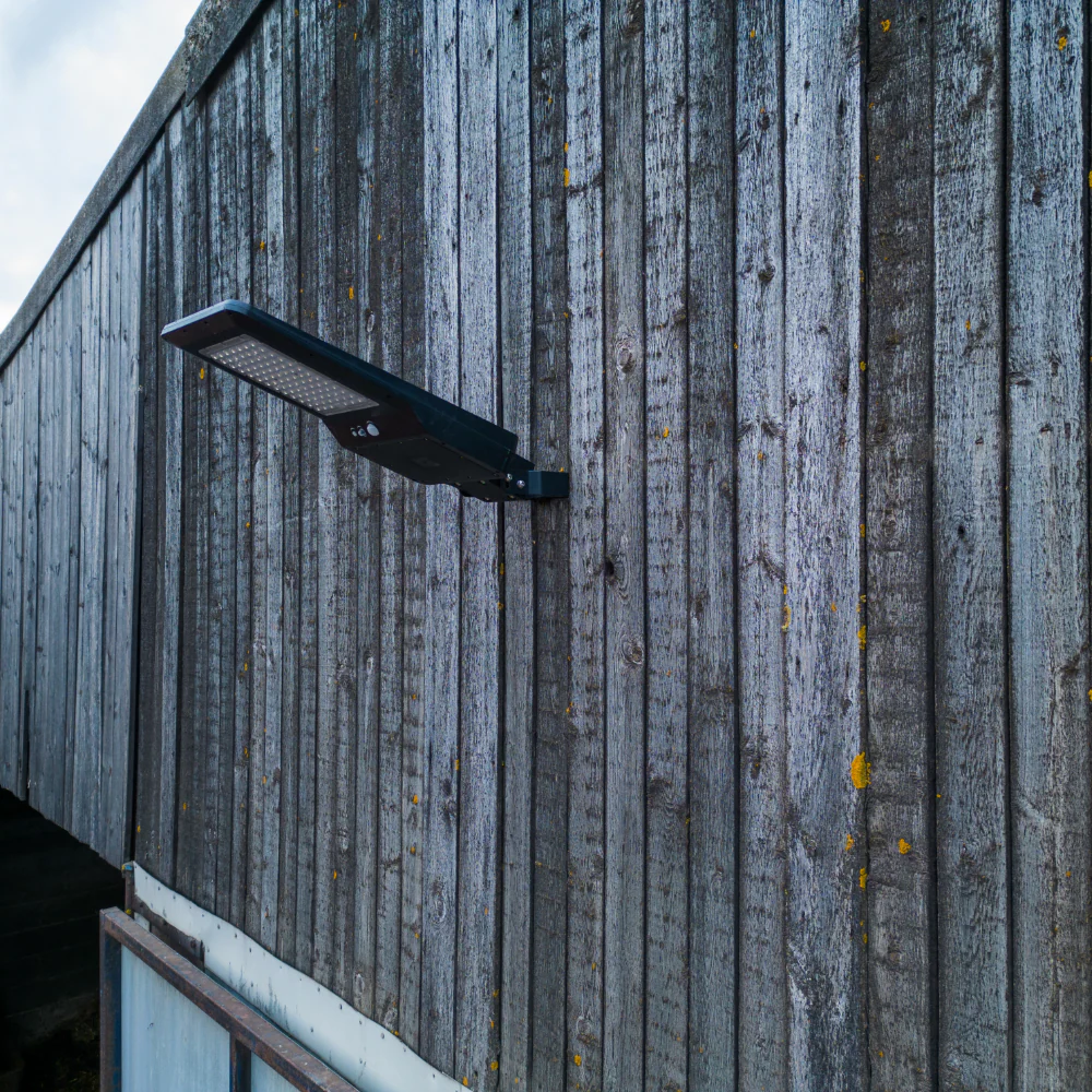 JFC Saber 40W Solar Floodlight 4800 Lumens - Image 2