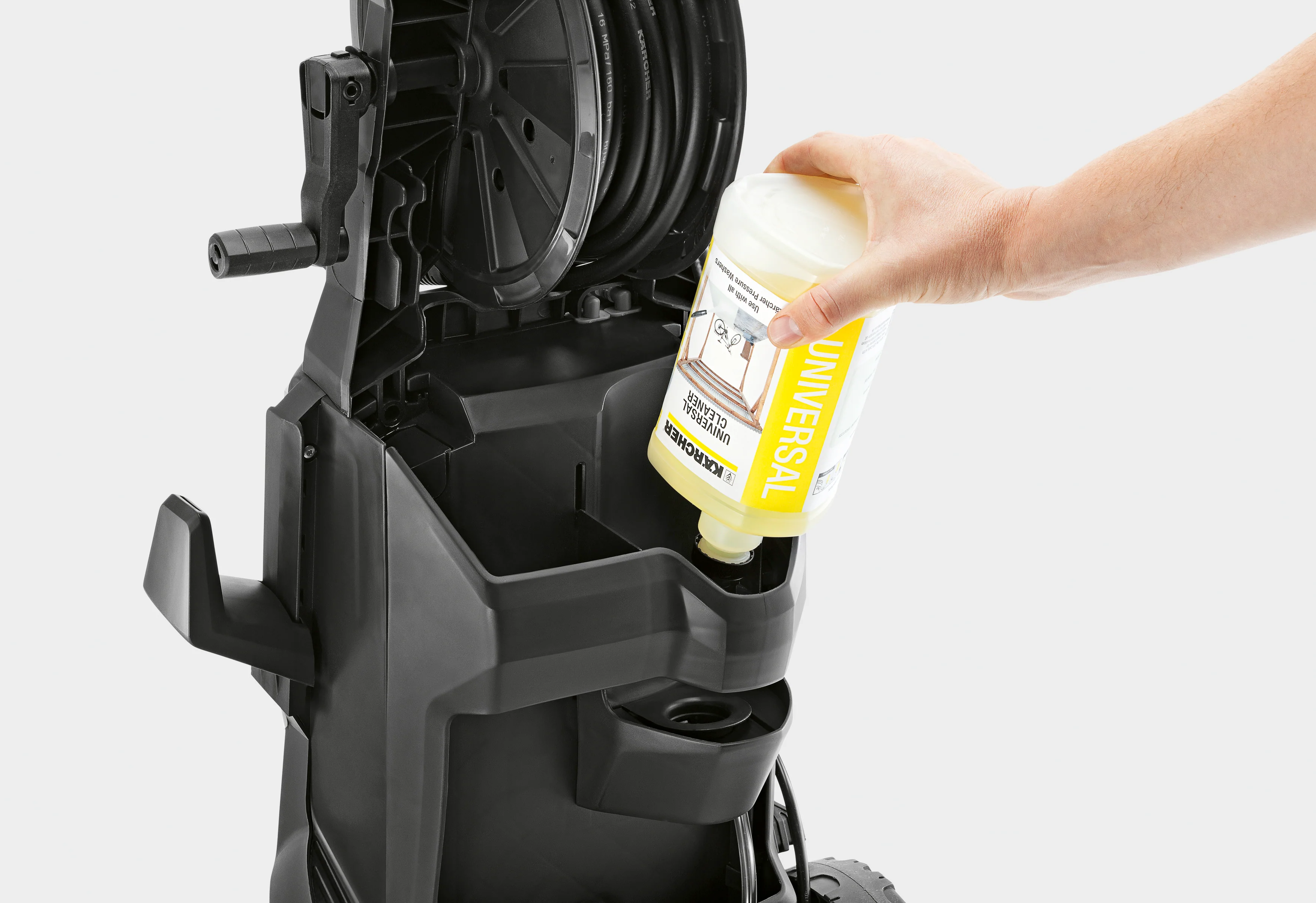 K 4 Classic Pressure Washer + Free 1 litre Universal Cleaner - Image 9