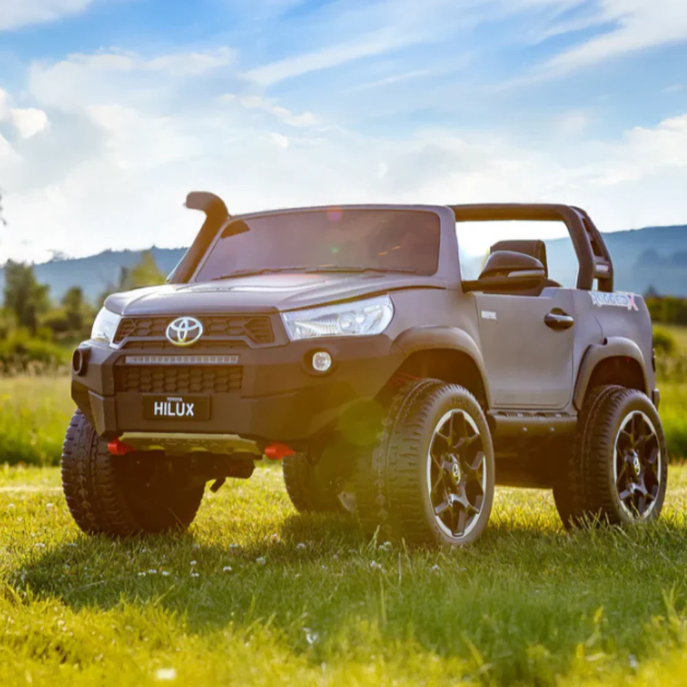 Licensed Toyota Hilux Grey 24V